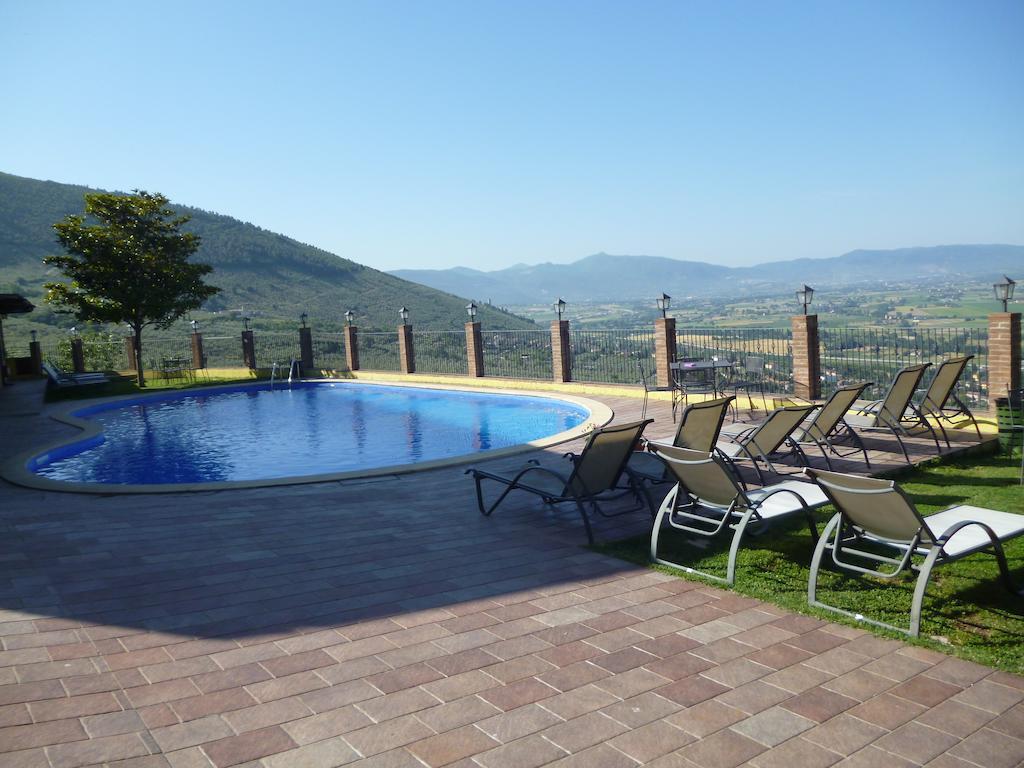 Country House Le Vedute Trevi Szoba fotó